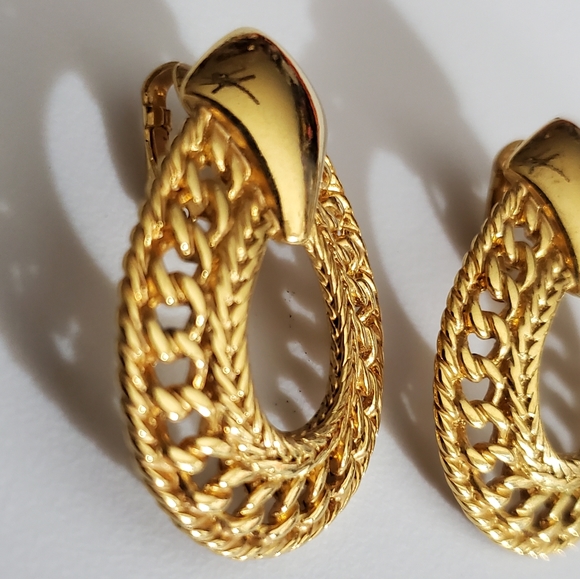 Vintage 80's Avon Gold clip on earrings signed filigree chain Excellent vtg - Picture 3 of 6